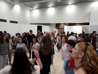 כפרניק 201895 חוגגים בריקודים  