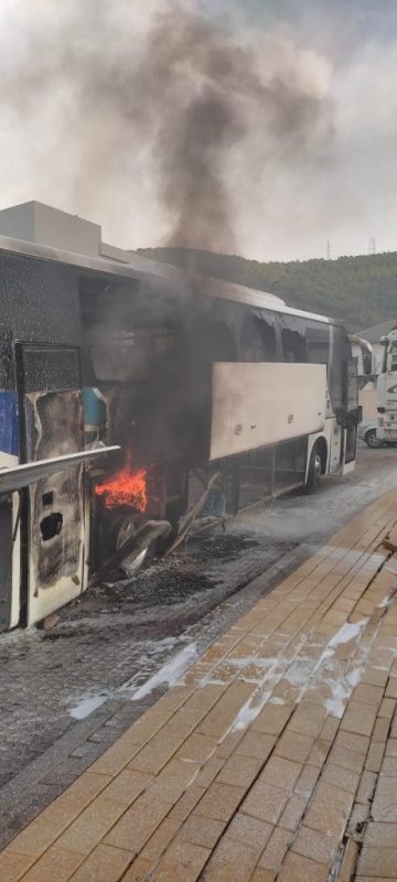 כפרניק WhatsApp-Image-2022-11-24-at-08.29.10-scaled שני אוטובוסים הוצתו  