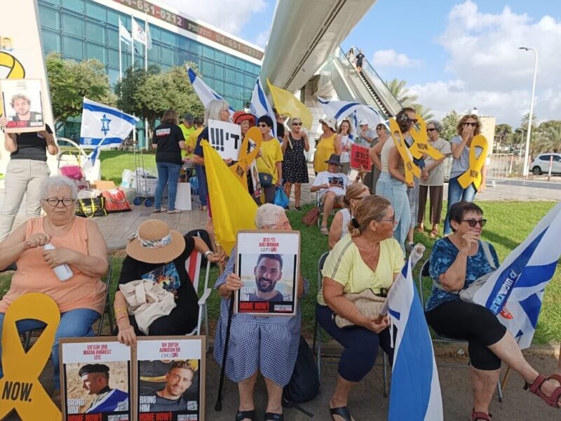 כפרניק IMG-20250817-WA0268-scaled הגליל עם החטופים, החיילים והמשפחות כפרניק IMG-20250817-WA0268-scaled הגליל עם החטופים, החיילים והמשפחות