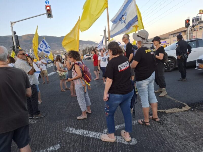 כפרניק ee34f4f4-3908-438f-a9c4-4ac9c92acfdb-scaled תקווה וזעם  