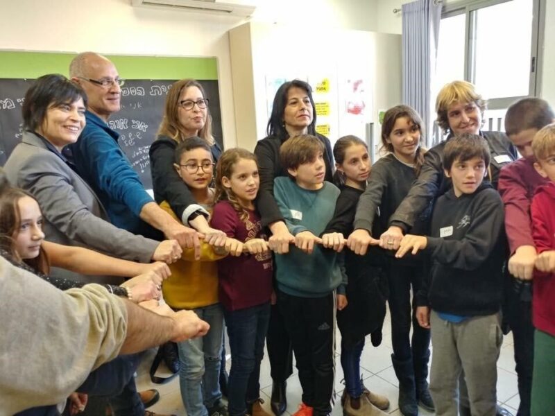 כפרניק 22232344-scaled חני יאיר נפרדת מכפר ורדים כפרניק 22232344-scaled חני יאיר נפרדת מכפר ורדים