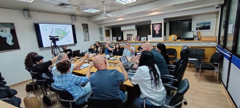 כפרניק IMG_20250908_203449-scaled ריבוד חרמון וחירם, קשרי ממשל, בית עלמין ופאב כפרניק IMG_20250908_203449-scaled ריבוד חרמון וחירם, קשרי ממשל, בית עלמין ופאב