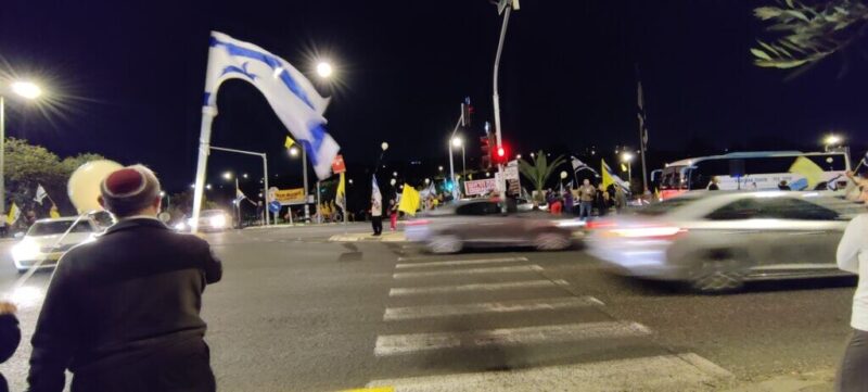 כפרניק IMG_20251011_192240-scaled בציפייה, בדריכות, בהתרגשות, בלב פועם, בתפילה ובתקווה  