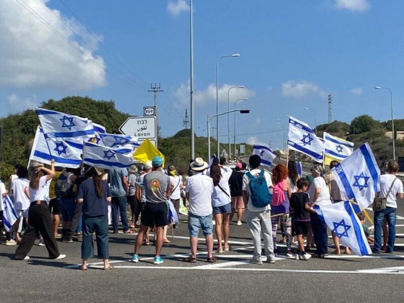 כפרניק WhatsApp-Image-2025-10-24-at-14.47.59-1-scaled אלון אהל חזר הביתה  