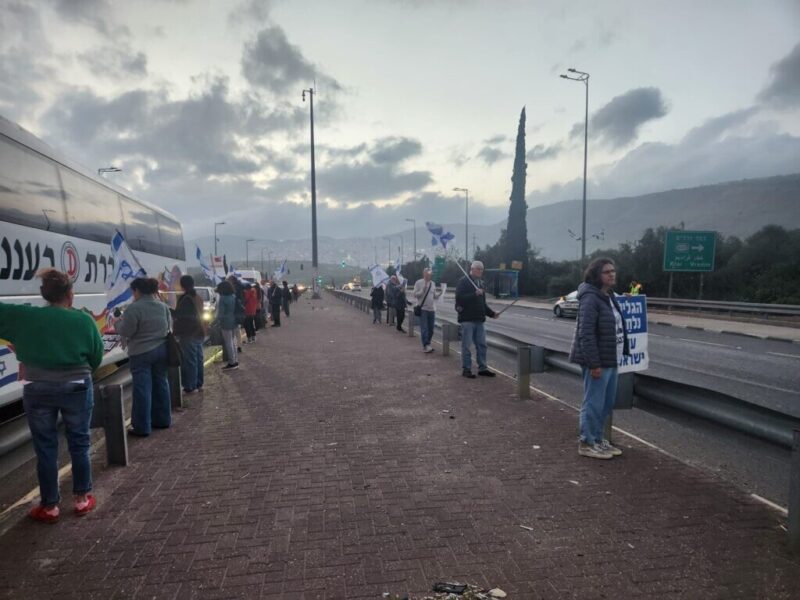 כפרניק WhatsApp-Image-2026-04-18-at-19.18.22-1-scaled התחדשו המחאות נגד ממשלת האסון  