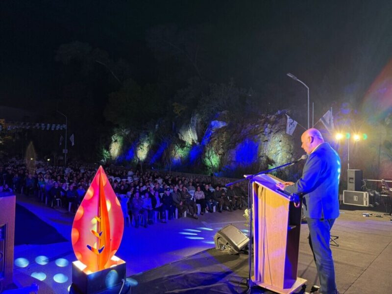 כפרניק WhatsApp-Image-2026-04-20-at-21.01.58-2-scaled יום הזיכרון בכפר ורדים  