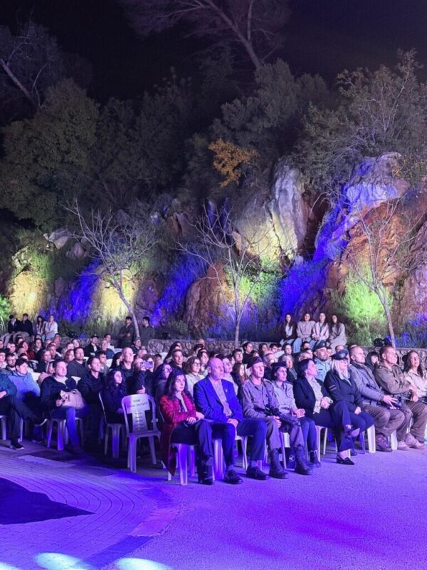 כפרניק WhatsApp-Image-2026-04-20-at-21.01.58-scaled יום הזיכרון בכפר ורדים  