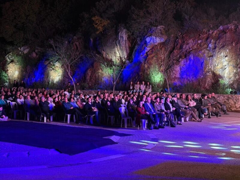 כפרניק WhatsApp-Image-2026-04-20-at-21.01.59-scaled יום הזיכרון בכפר ורדים  