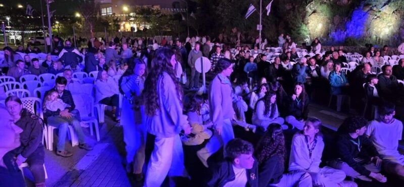 כפרניק WhatsApp-Image-2026-04-21-at-08.33.30-scaled יום הזיכרון בכפר ורדים  