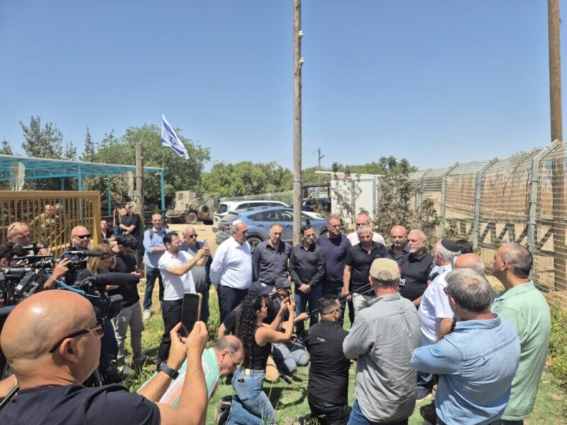 כפרניק WhatsApp-Image-2026-04-27-at-14.04.21-scaled דוידוביץ: "הפקרה לאש" ולא הפסקת אש  