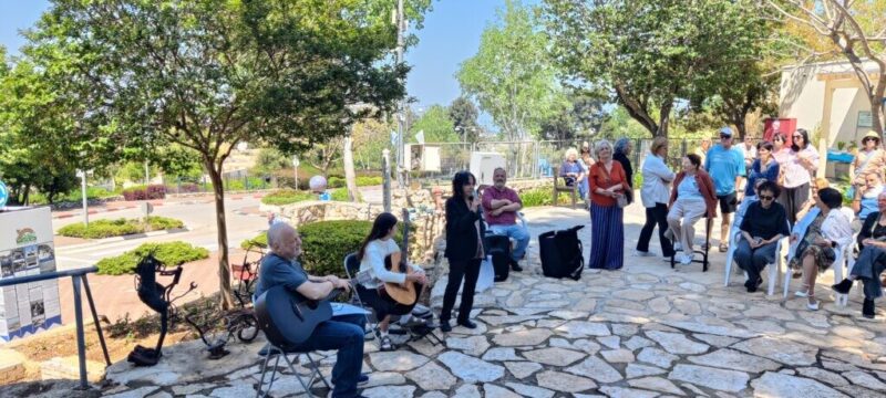 כפרניק IMG_20260508_110838-scaled שתי תערוכות חדשות בכפר ורדים  