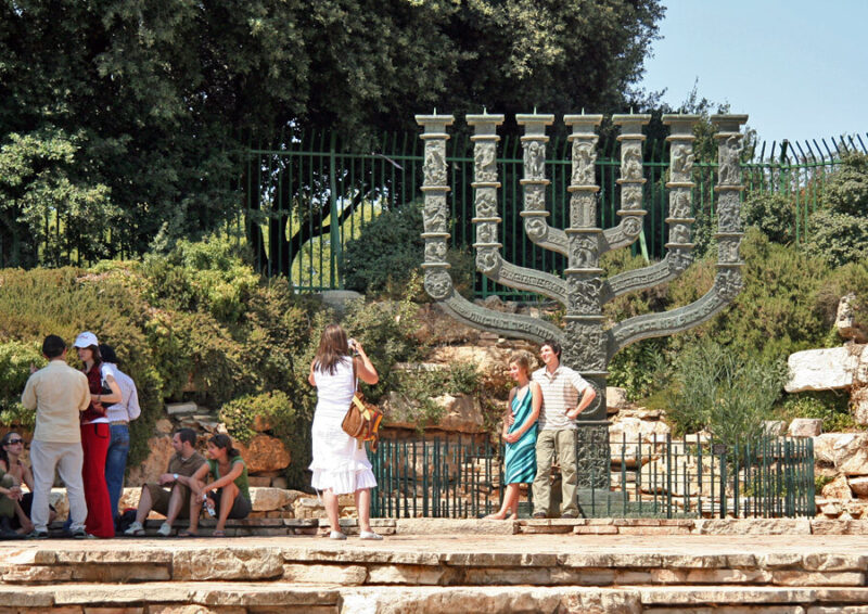 כפרניק Menorah44-scaled ירושלים של זהב כפרניק Menorah44-scaled ירושלים של זהב