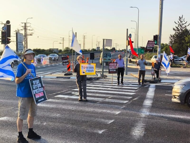 כפרניק WhatsApp-Image-2026-07-25-at-19.47.46-scaled מחאת הגליל: 142 שבועות לטבח/ 13 שבועות לתיקון  