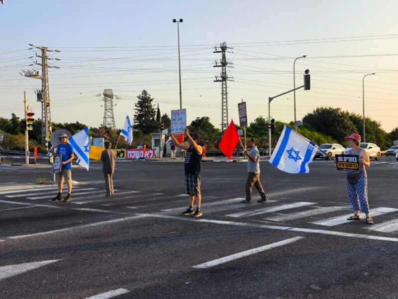 כפרניק WhatsApp-Image-2026-07-25-at-19.47.48-scaled מחאת הגליל: 142 שבועות לטבח/ 13 שבועות לתיקון  