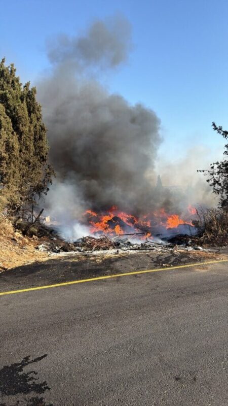 כפרניק WhatsApp-Image-2026-08-03-at-18.27.22-scaled שריפת חורש ופסולת באזור אבן מנחם  