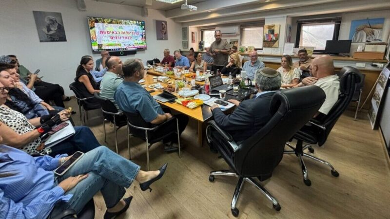 כפרניק WhatsApp-Image-2026-08-26-at-11.56.28-scaled ביקור מינהלת תנופה בכפר ורדים  