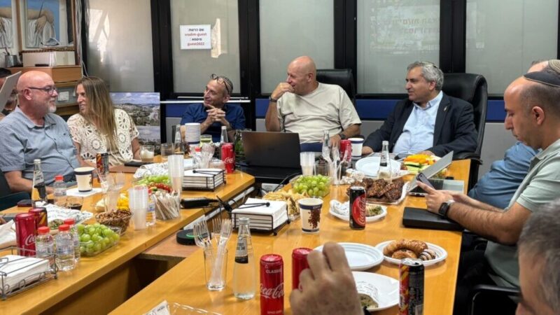 כפרניק WhatsApp-Image-2026-08-26-at-11.56.29-scaled ביקור מינהלת תנופה בכפר ורדים  