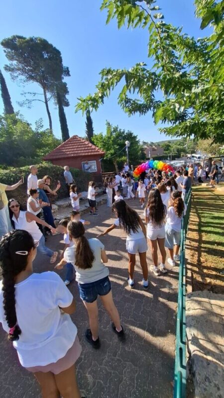 כפרניק WhatsApp-Image-2026-09-01-at-16.53.12-1-scaled פתיחת שנת הלימודים תשפ"ז בכפר ורדים כפרניק WhatsApp-Image-2026-09-01-at-16.53.12-1-scaled פתיחת שנת הלימודים תשפ"ז בכפר ורדים