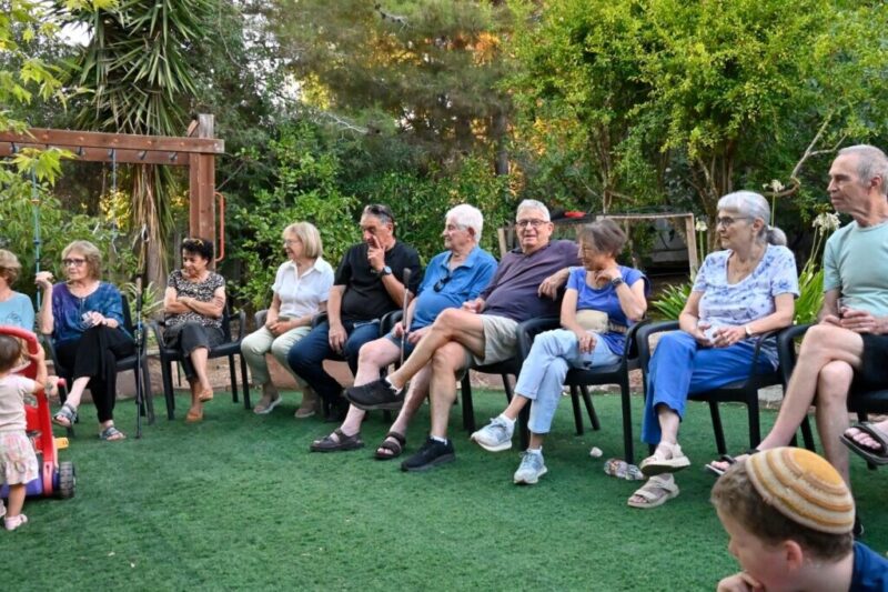 כפרניק WhatsApp-Image-2026-09-11-at-11.11.31-scaled שנה טובה ברחוב רותם כפרניק WhatsApp-Image-2026-09-11-at-11.11.31-scaled שנה טובה ברחוב רותם