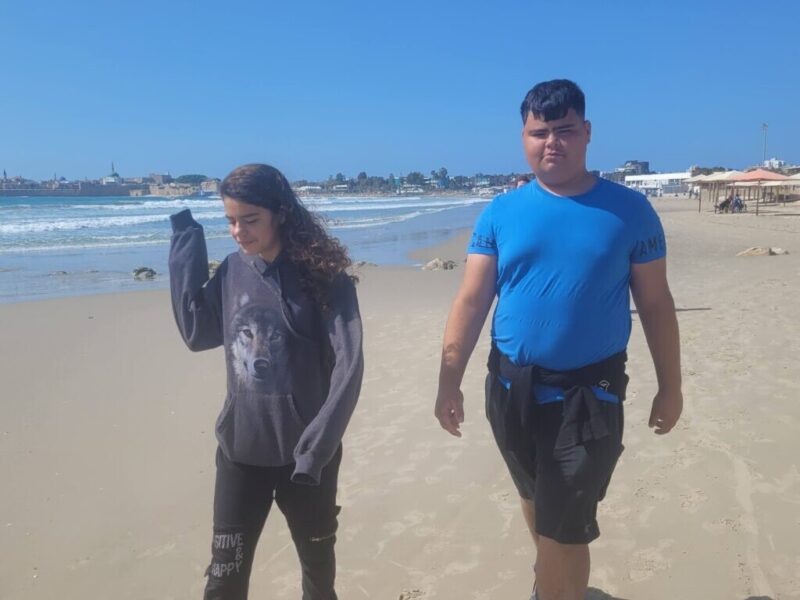 כפרניק 555667765-scaled "אולי תקחו שניים" כפרניק 555667765-scaled "אולי תקחו שניים"