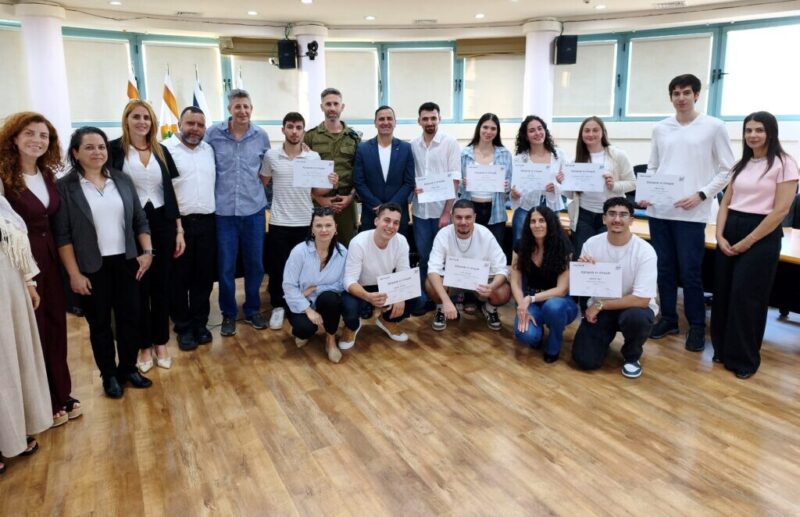 כפרניק WhatsApp-Image-2026-10-07-at-09.37.50-scaled מעלות-תרשיחא: 14 צעירים/ות התקבלו למסלולי העילית בצה"ל  